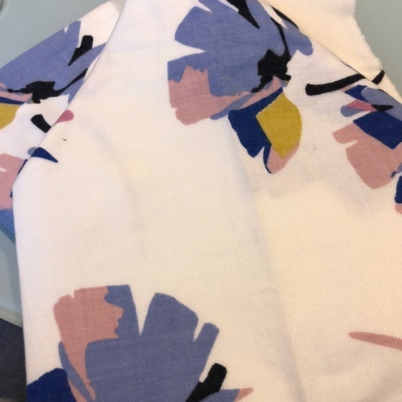 Marks and Spencer Scarf - Picture 4 of 7